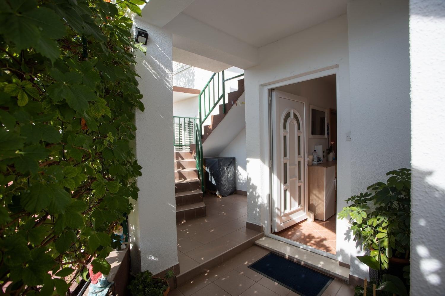 Apartmani Komparic Baska Voda Exterior photo